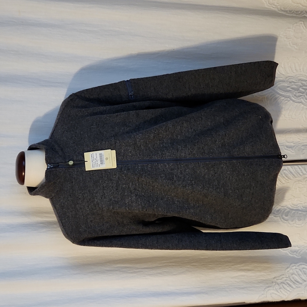 NWT Donald Ross sweater